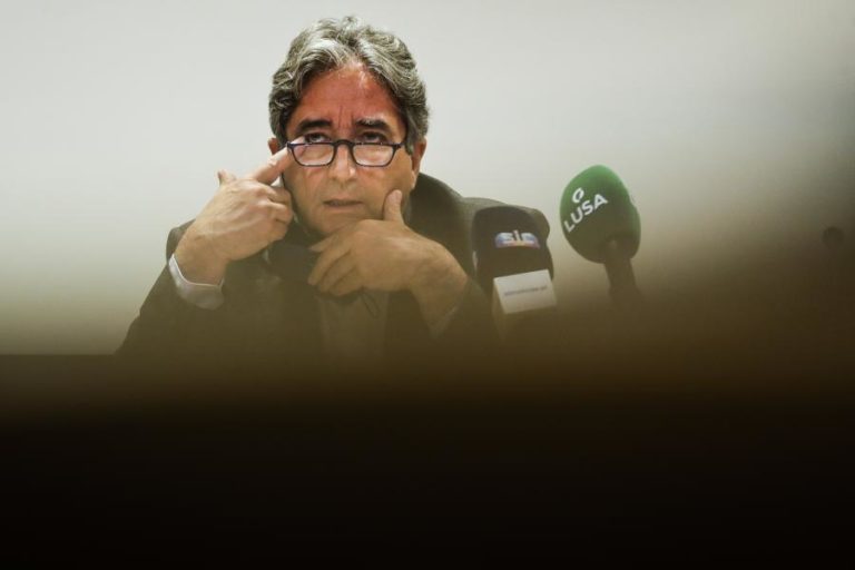 Ministro alerta para perigo de incidente diplomático com Noruega devido à pesca