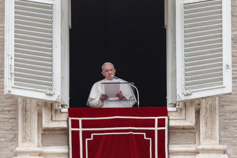 Papa apela ao acolhimento dos refugiados