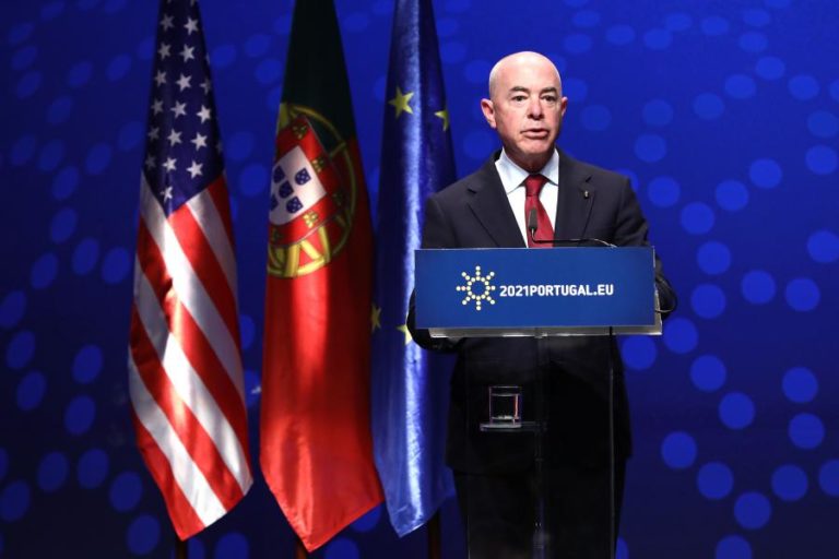 UE/Presidência: UE e EUA decidem criar grupo de trabalho para combater cibercrime