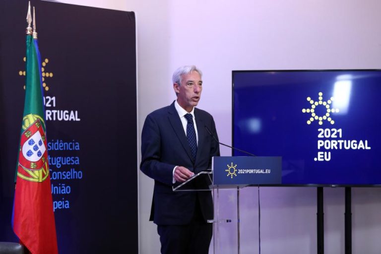 UE/Presidência: Cravinho satisfeito com presidência portuguesa, destaca missão em Moçambique
