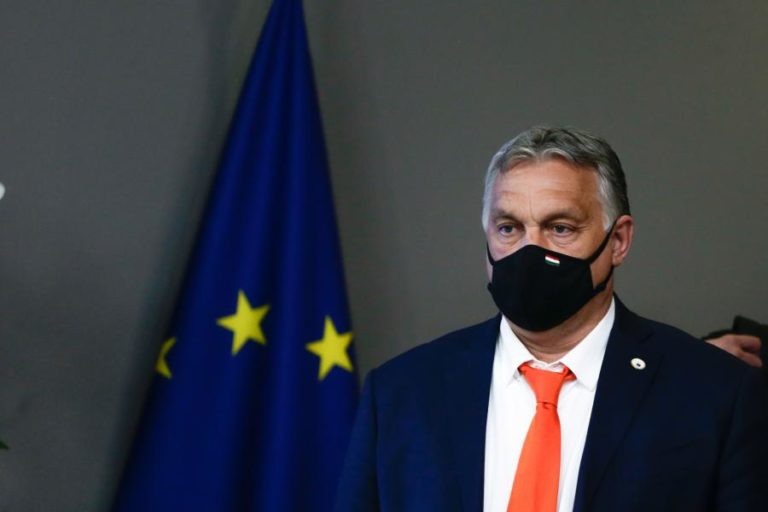 UE/Cimeira: Primeiro dia termina sem declarações e marcado por discussão sobre Hungria
