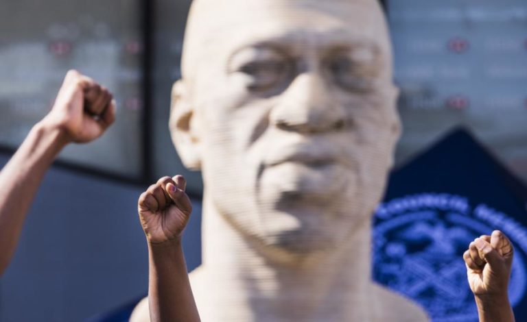 EUA/Floyd: Biden considera sentença de Chauvin “apropriada”