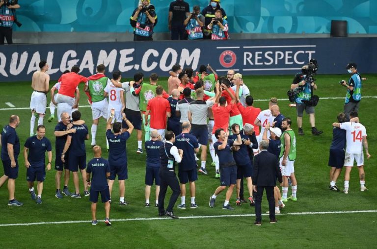 Euro2020: Suíça elimina França nos penáltis e defronta Espanha nos ‘quartos’