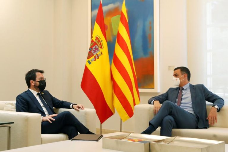 Governo independentista catalão insiste na autodeterminação apesar de Madrid recusar
