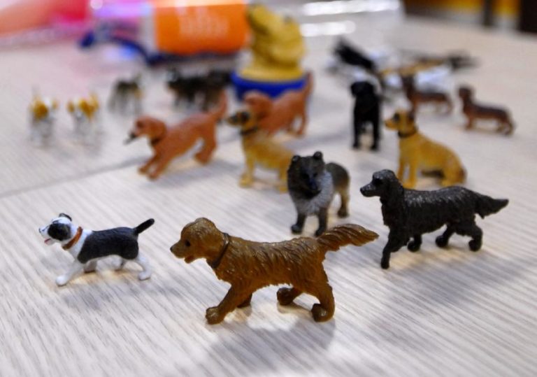 Bruxelas impõe limites a uso de corante anilina nos brinquedos