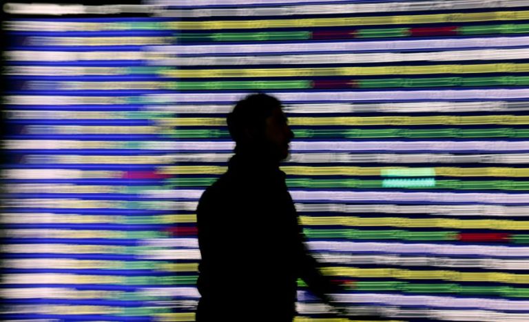 Bolsa de Tóquio fecha a ganhar 0,73%