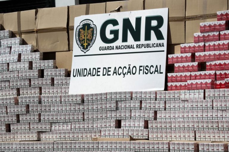 Desmantelada rede de contrabando internacional de tabaco em Portugal e Espanha – GNR