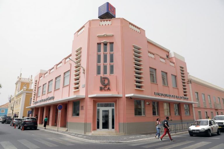Covid-19: Cabo Verde prorroga moratórias ao crédito até 31 de março de 2022