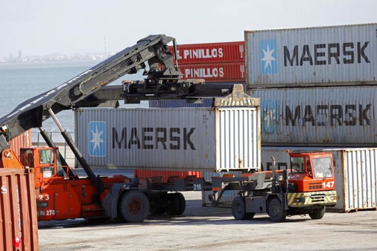 Exportações e importações aumentam 54,8% e 52,6% em maio