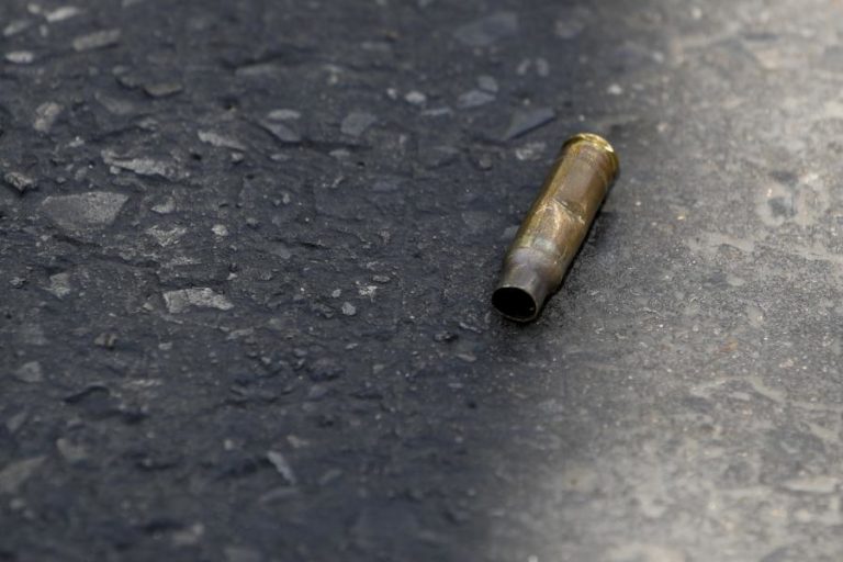 Pai pede justiça após morte do filho em incidente com a polícia em Moçambique