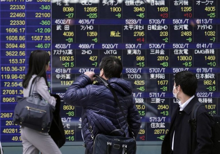 Bolsa de Tóquio fecha a perder 1,39%