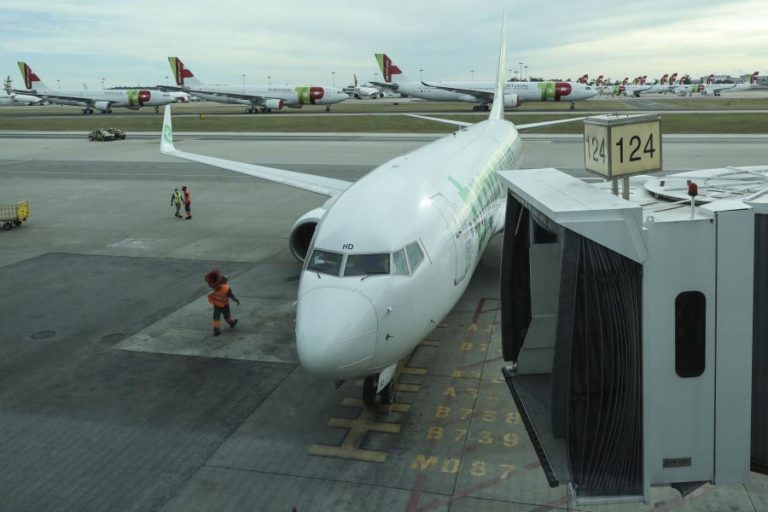 Greve de trabalhadores da Groundforce já cancelou 93 voos de e para Lisboa