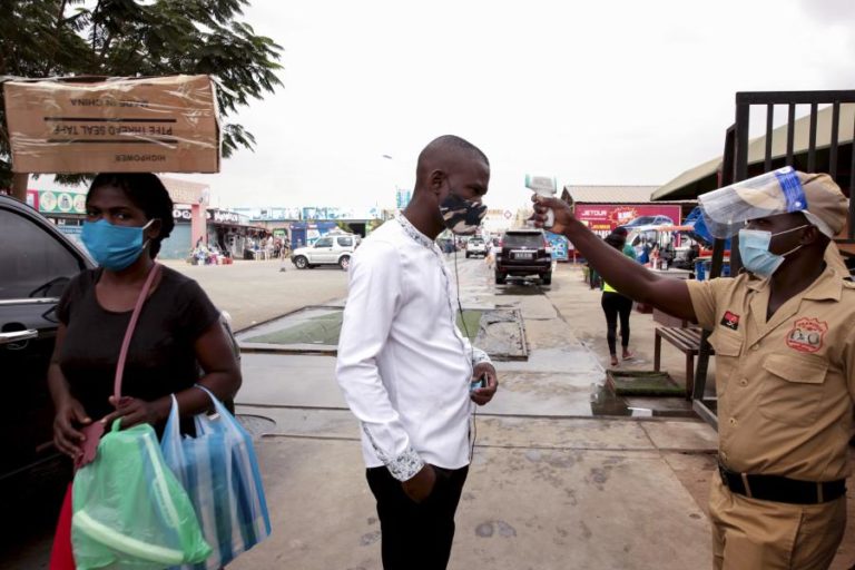 Covid-19: Angola com cinco mortes e 203 novos casos em 24 horas