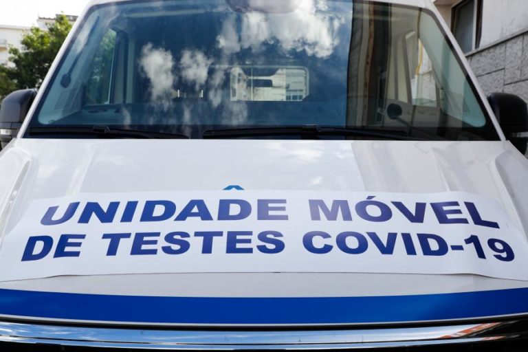 Covid-19: Incidência no continente aumenta para 346,5 mas Rt volta a baixar
