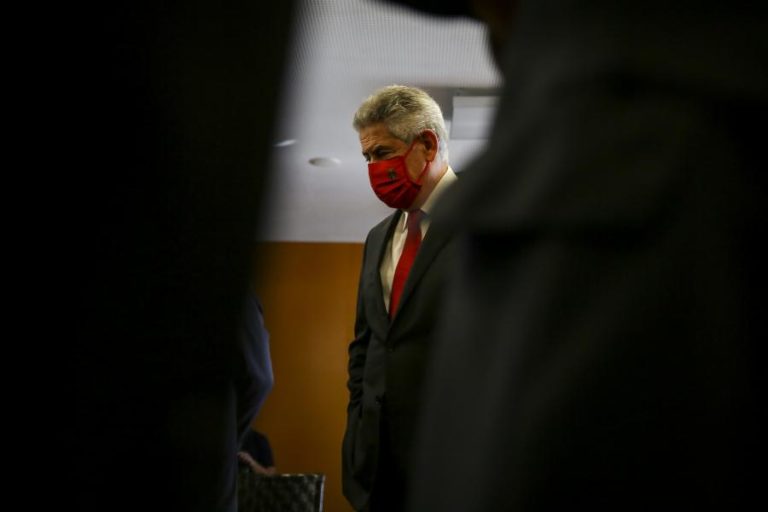 Cartão Vermelho: Vieira já está no tribunal para ser ouvido pelo juiz