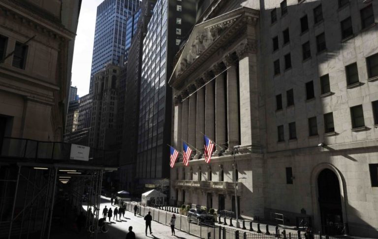 Wall Street inicia sessão em baixa após declarações de Powell sobre inflação