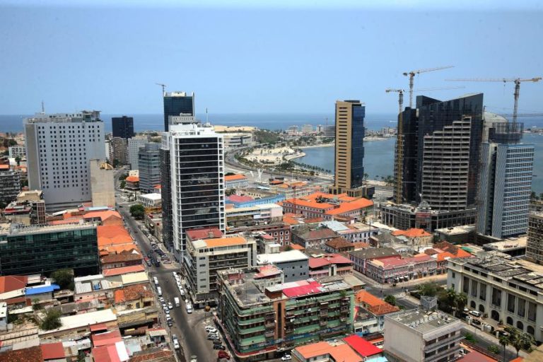 Covid-19: Angola totaliza 970 óbitos, mais 155 novos casos e 67 recuperações