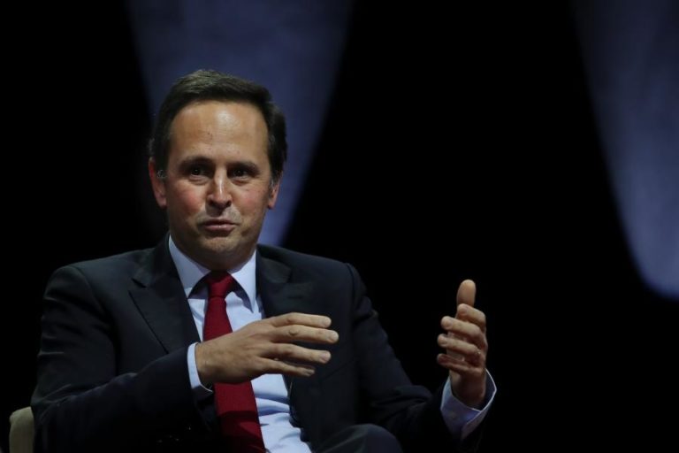 Autárquicas: Medina (PS) anuncia candidatura e promete creches gratuitas em Lisboa