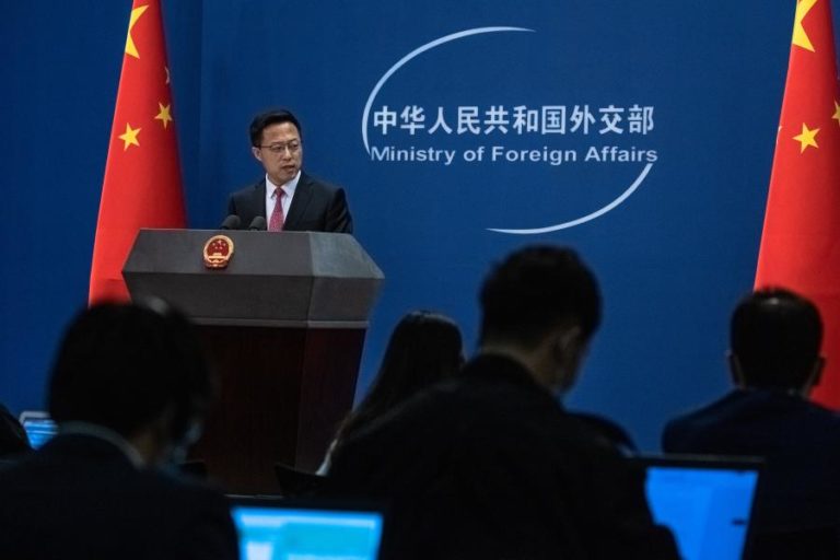 China critica EUA por apelo a “frente unida” com a Europa contra Pequim
