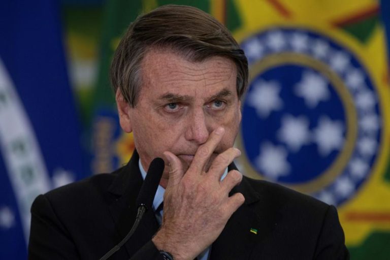 Covid-19: Bolsonaro acusa tribunal de cometer crime ao endossar medidas na pandemia