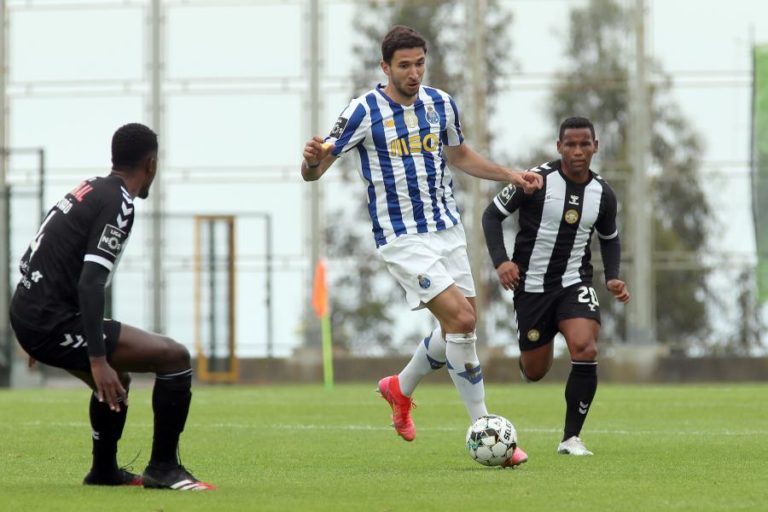 Grujic regressa ao FC Porto em empréstimo com opção de compra