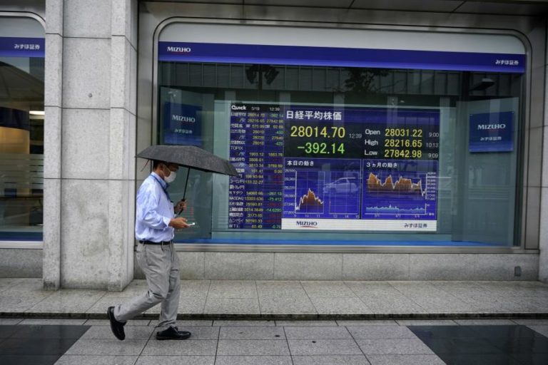 Bolsa de Tóquio abre a perder 1,52%