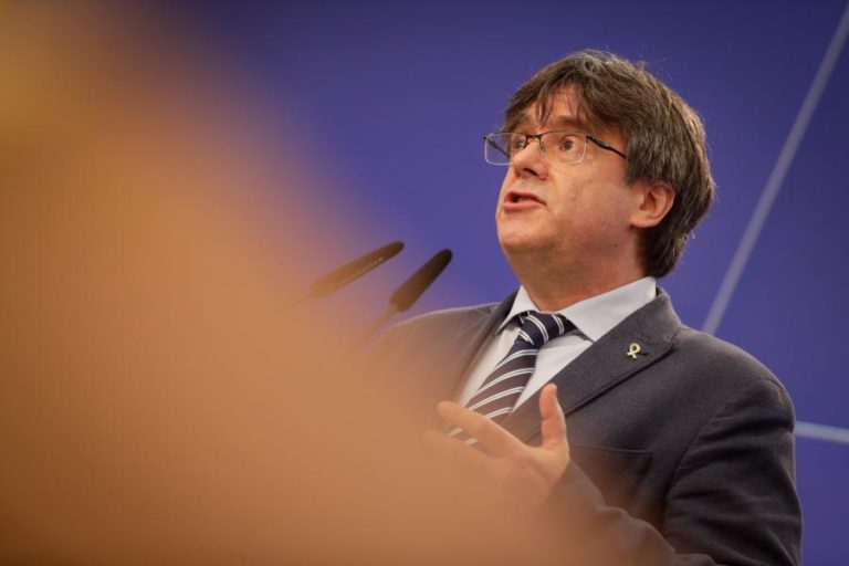 Tribunal de Justiça da UE retira imunidade parlamentar a Carles Puigdemont