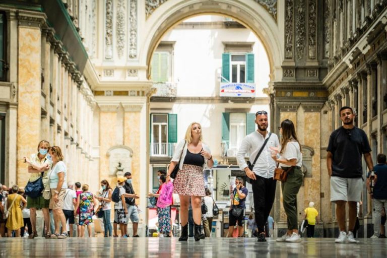 Covid-19: Itália regista 907 novos casos e 24 mortes e tendência de queda “parou”