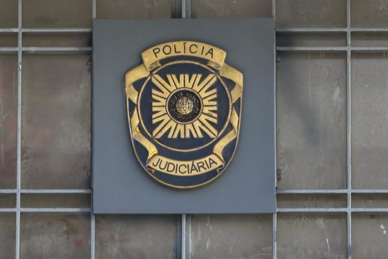 PJ constitui oito arguidos suspeitos de branqueamento e fraude fiscal na Grande Lisboa