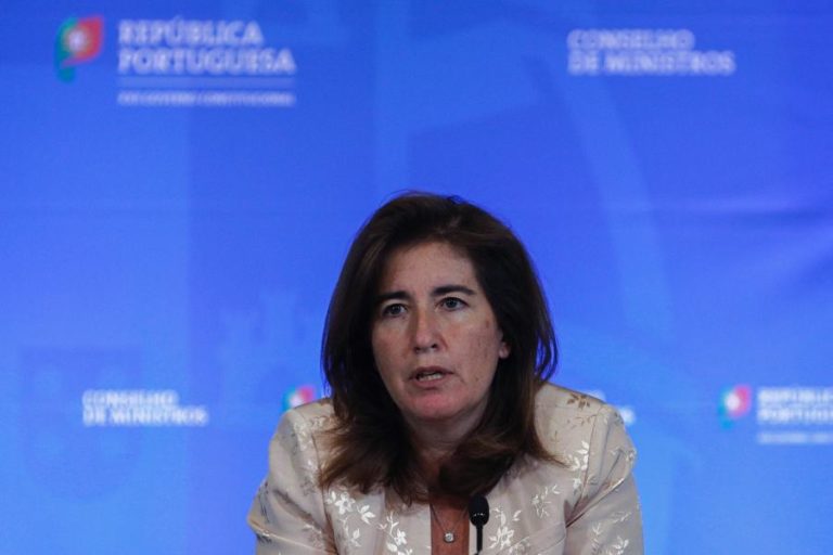 Covid-19: Apoios chegaram a três milhões de pessoas e ascendem a 4,1 mil ME — Ministra do Trabalho