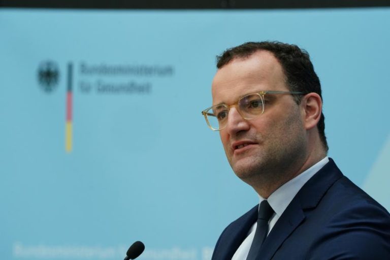 Covid-19: Governo alemão apela a população para se vacinar face a subida de contágios