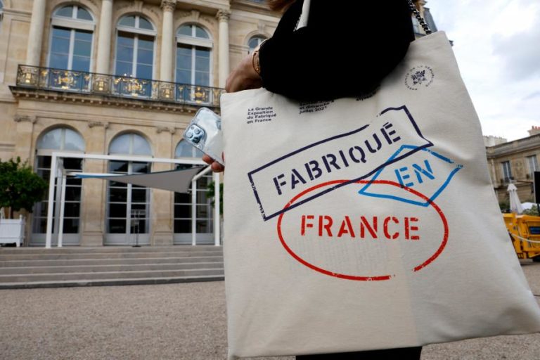 Covid-19: Número de casos na região de Paris volta a subir