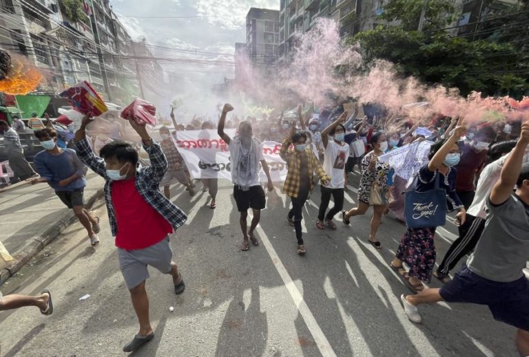 ONU classifica como “catastrófica” a situação em Myanmar