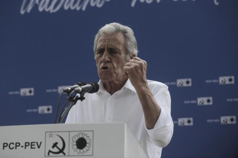 Jerónimo de Sousa acusa PS de se unir ao PSD para perpetuar políticas centralistas