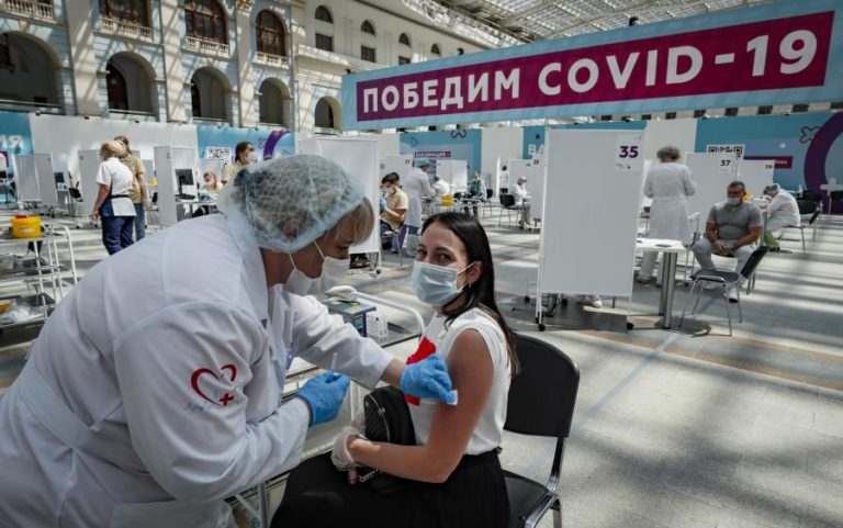 Covid-19: Rússia regista recorde de mortos pelo quarto dia consecutivo