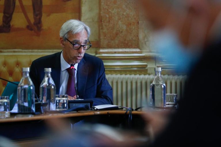 Ministro da Defesa admite desclassificar relatório confidencial sobre hospital militar