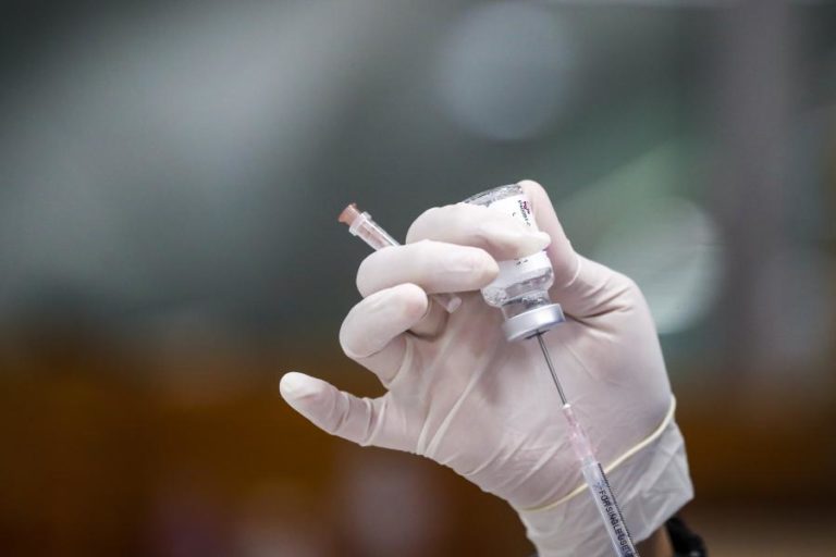 Covid-19: Organização Mundial de Saúde contra doses de reforço da vacina e contra “ganância”