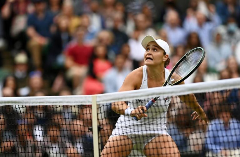 Wimbledon: Barty vence Pliskova e sagra-se campeã em Londres