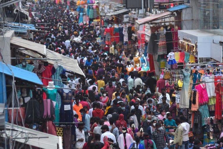 Covid-19: Mortes na Índia podem ser dez vezes superiores à contagem oficial – estudo