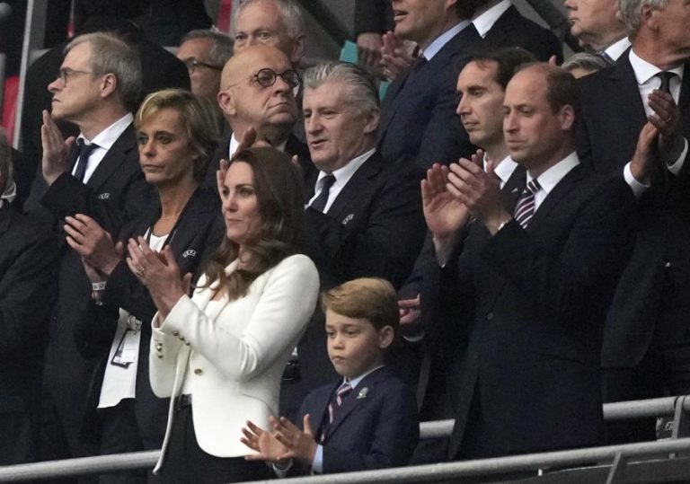 Euro2020: Príncipe William “doente” com insultos racistas a jogadores