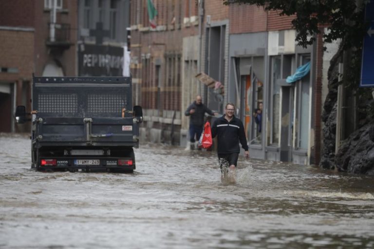 Bélgica pede ajuda devido a mau tempo e UE ativa Mecanismo de Proteção Civil