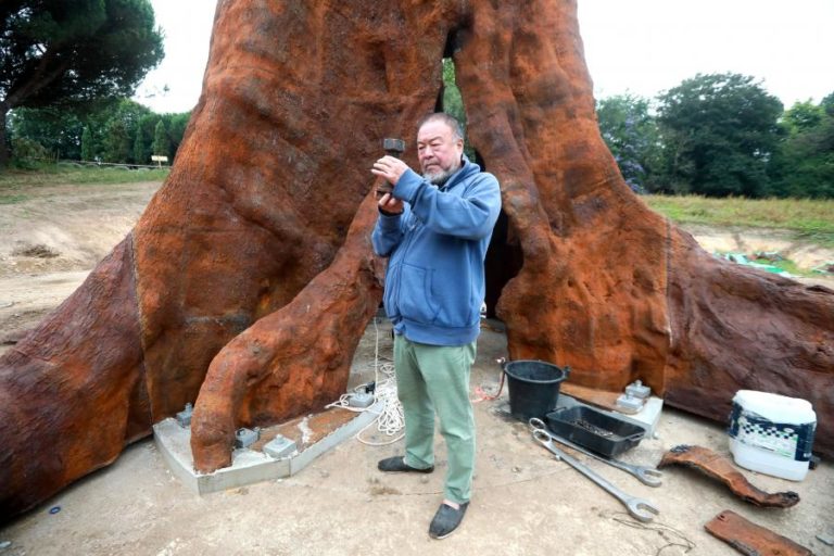 Humanidade vai sobreviver a todas as ambições autoritárias — Ai Weiwei