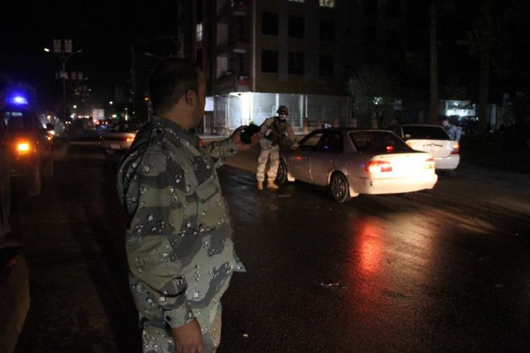 Três foguetes caem perto do palácio presidencial na capital do Afeganistão