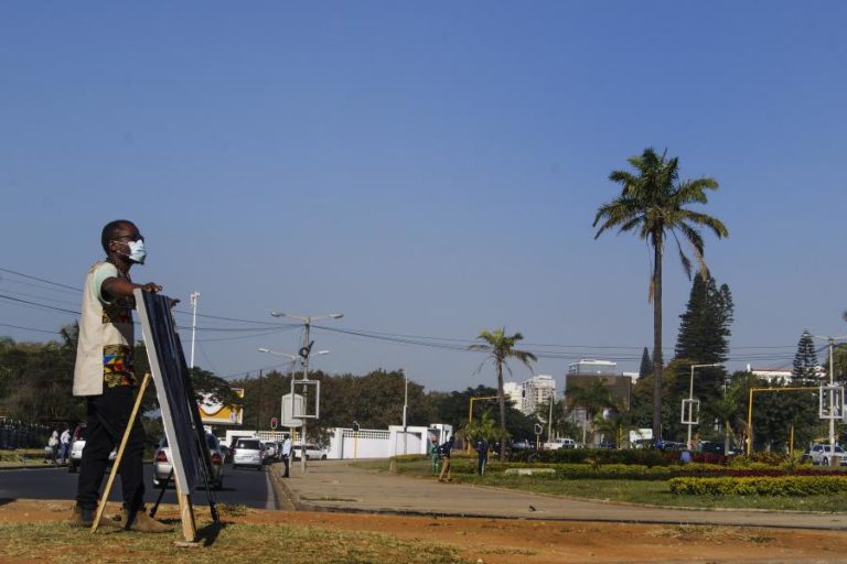 Instituições públicas e privadas devem 21 ME à Eletricidade de Moçambique