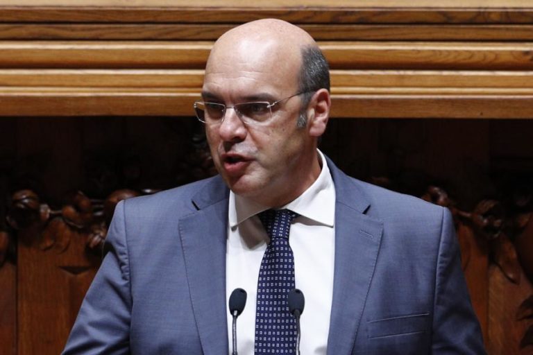Empresas da Madeira podem aceder a linhas de crédito do Banco de Fomento