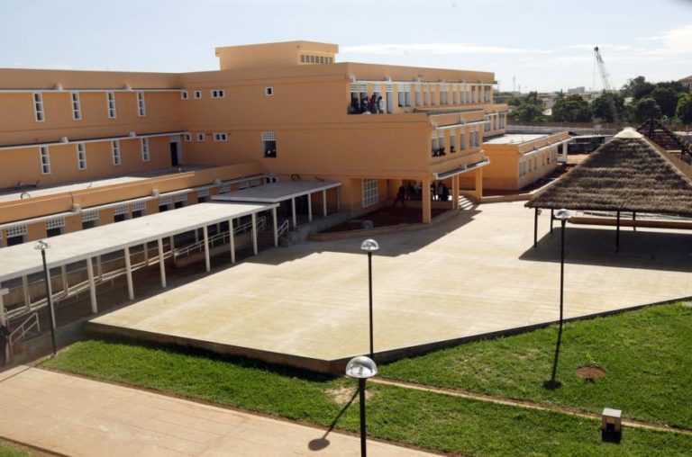 Justiça angolana avança com processo contra representante da Escola Portuguesa por desobediência