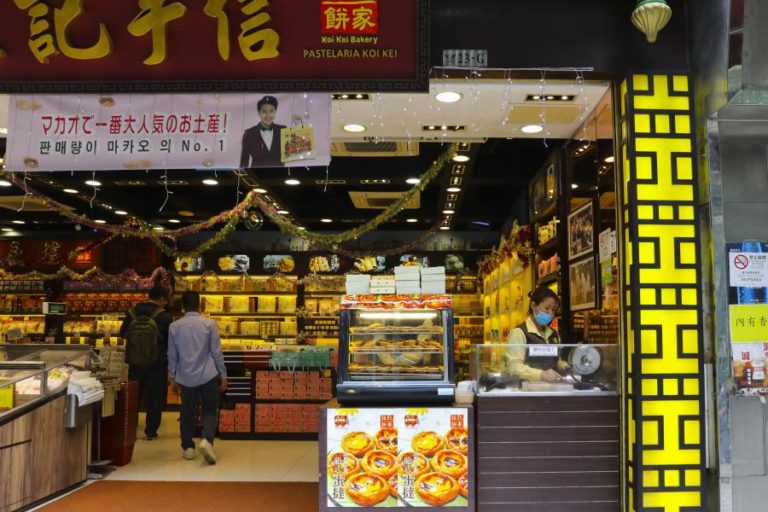 Covid-19: Autoridades de Macau pedem que se evite “corrida às compras” após estado de prevenção