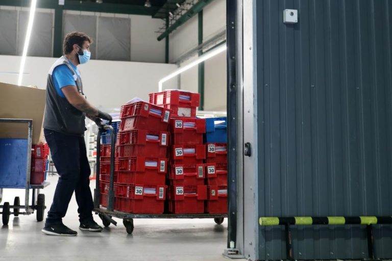 Tráfego de encomendas sobe 28,9% no 1.º semestre, maior aumento desde 2013 – Anacom