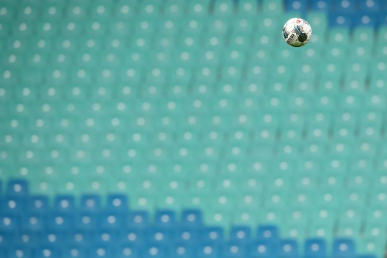 Santa Clara perde com Partizan e falha fase de grupos da Liga Conferência Europa