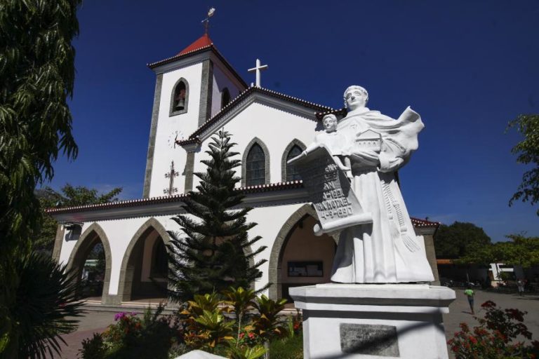 Igreja Católica timorense deve repensar o seu papel no país — arcebispo Díli